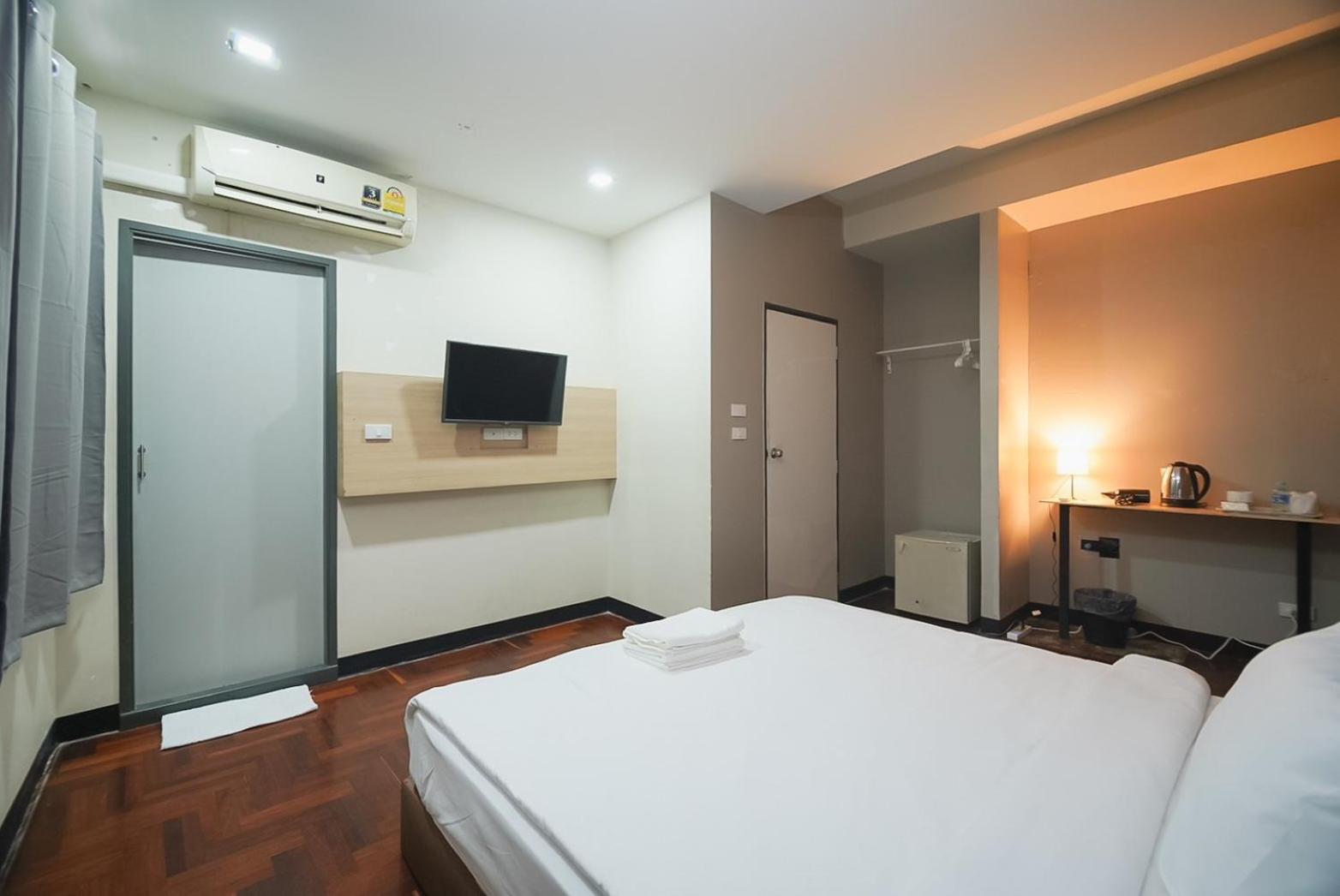 โกอินน์ สีลม - สถานีรถไฟฟ้าเซนต์หลุยส์ Go Inn Silom - Bts Saint Louis Bangkok Buitenkant foto