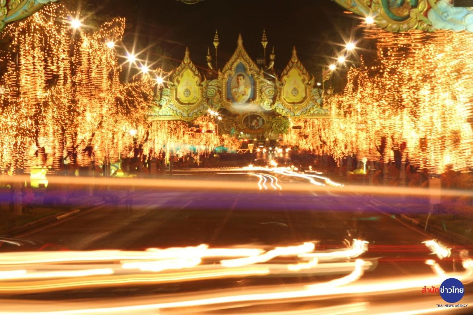 โกอินน์ สีลม - สถานีรถไฟฟ้าเซนต์หลุยส์ Go Inn Silom - Bts Saint Louis Bangkok Buitenkant foto