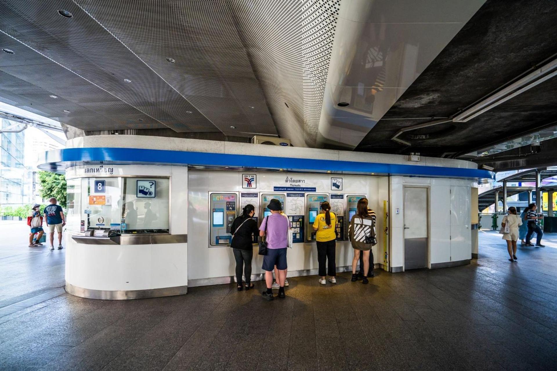 โกอินน์ สีลม - สถานีรถไฟฟ้าเซนต์หลุยส์ Go Inn Silom - Bts Saint Louis Bangkok Buitenkant foto